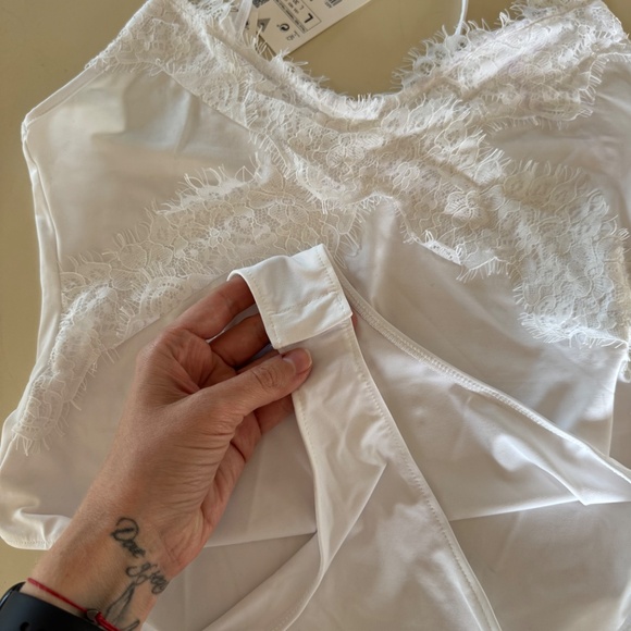 ZARA White Lace Trim Bodysuit – Size L (NWT) - Picture 2 of 4